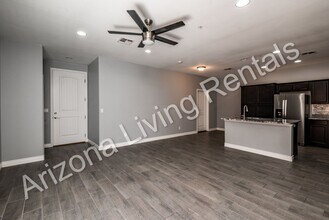 733 Pala Mesa Dr in Kingman, AZ - Building Photo - Building Photo