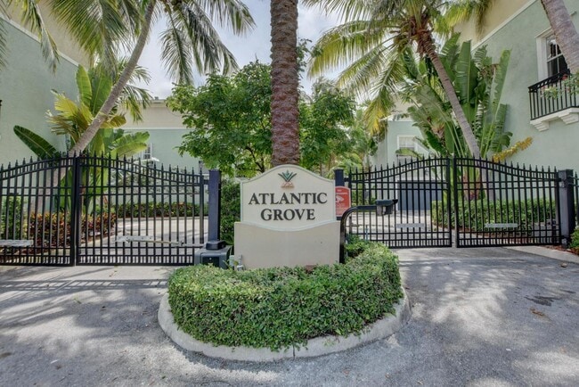 306 NW 1st St