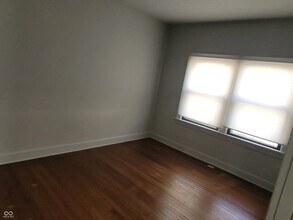 629 Carlyle Pl in Indianapolis, IN - Building Photo - Building Photo