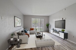 Casa Luna Apartments in Dallas, TX - Building Photo