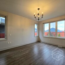 4-Bedroom House Available in Tillsonburg !! in Tillsonburg, ON - Building Photo - Building Photo