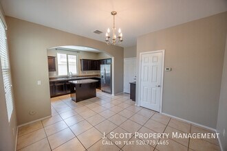 17737 W Mandalay Ln in Surprise, AZ - Building Photo - Building Photo