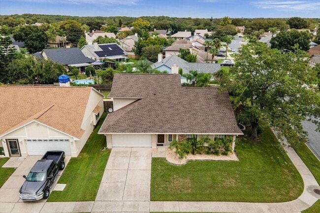 601 Tomlinson Terrace in Lake Mary, FL - Foto de edificio - Building Photo