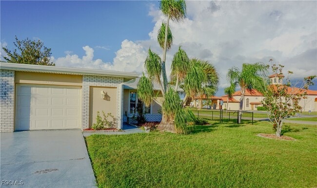 6004 Deming Ave in North Port, FL - Building Photo - Building Photo