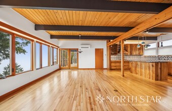 3035 NW Rio Vista Terrace in Portland, OR - Building Photo - Building Photo