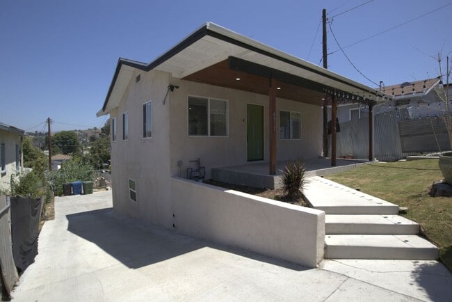 4913 Lynnfield St in Los Angeles, CA - Building Photo - Building Photo