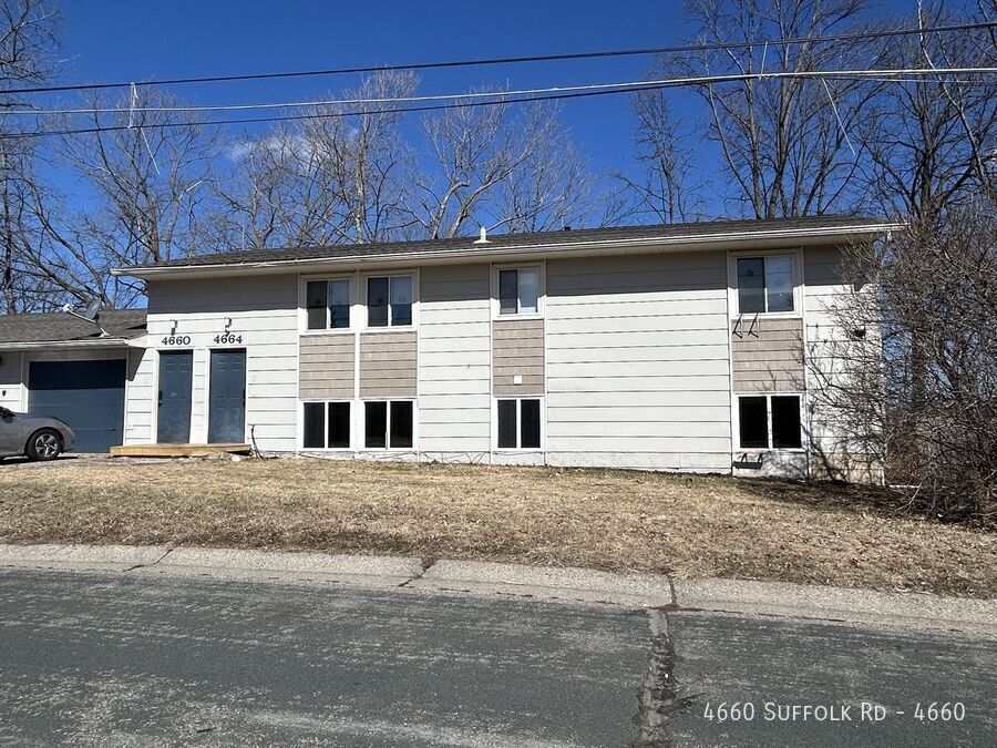 4660 Suffolk Rd-Unit -4660 in Mound, MN - Building Photo