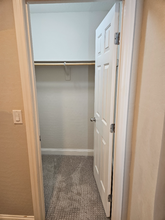 300 Cadence View Way in Henderson, NV - Building Photo - Building Photo