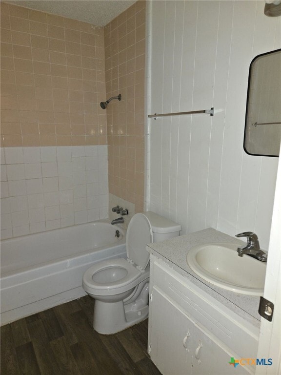 property at 601 Sunset Ln