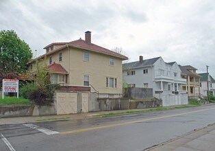 1151 N Main St in Dayton, OH - Foto de edificio - Building Photo