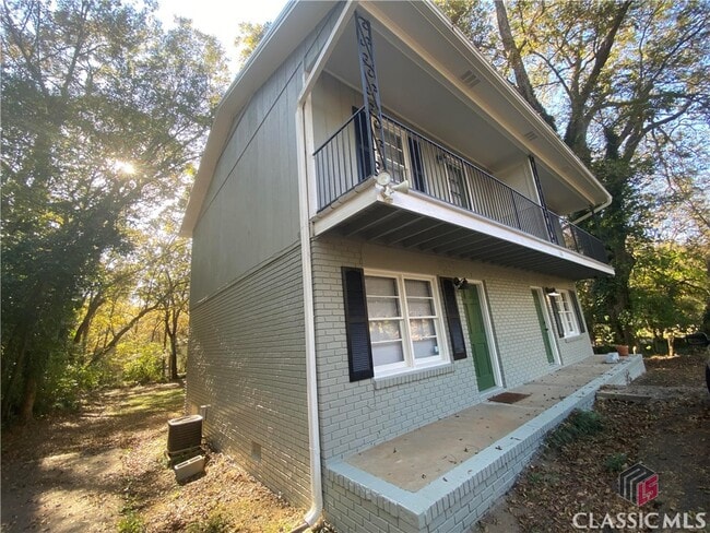 property at 320 Vine St