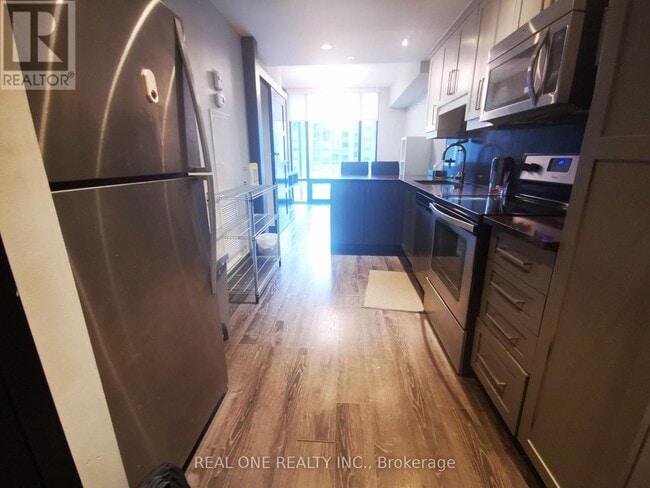 330 Phillip St in Waterloo, ON - Building Photo - Building Photo