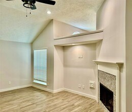 17410 Saxon Dr in Houston, TX - Building Photo - Building Photo