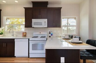 3564 Sydney Pl in San Diego, CA - Building Photo - Building Photo