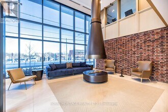 201 Brock St S in Whitby, ON - Building Photo - Building Photo