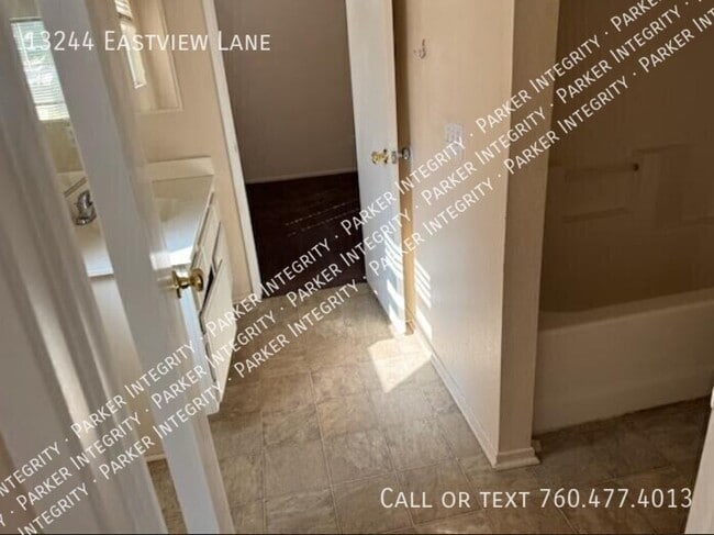 13244 E View Ln in Victorville, CA - Building Photo - Building Photo