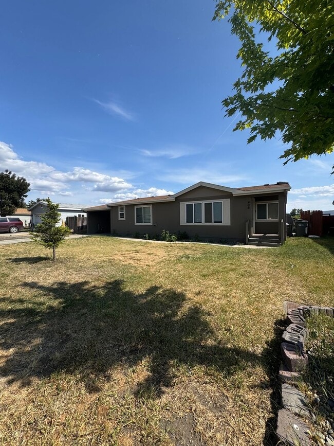 408 Alpine Dr in Ellensburg, WA - Building Photo - Building Photo