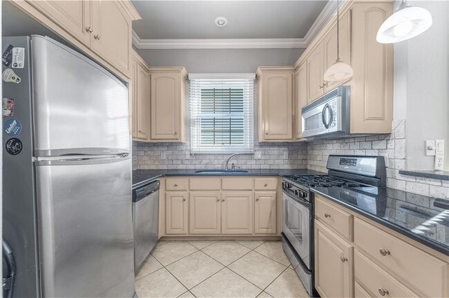 2612 S Everest Ave in Rogers, AR - Building Photo - Building Photo