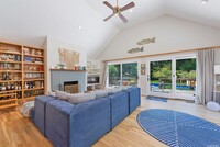 36 Talmage Farm Ln in East Hampton, NY - Building Photo - Building Photo