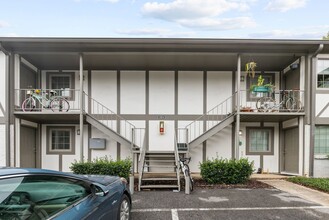 Flats on 15th in Birmingham, AL - Building Photo - Interior Photo