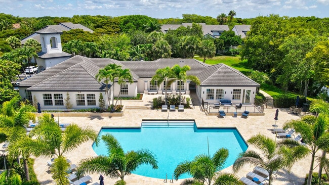 St. Tropez Townhomes & Villas