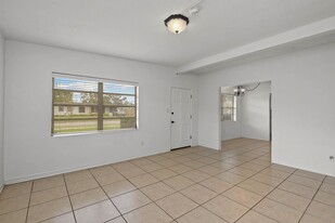 4605 Rockledge Rd in Orlando, FL - Building Photo - Building Photo