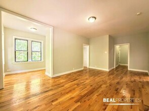 3728 N Pine Grove Ave in Chicago, IL - Building Photo - Building Photo