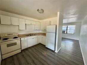 1922 SW 7th Pl in Ocala, FL - Building Photo - Building Photo