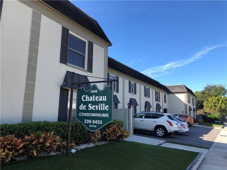2808 W Azeele St in Tampa, FL - Building Photo