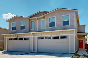 Clear Ridge Townhomes in Wichita, KS - Building Photo