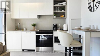 260 Malta Ave. in Brampton, ON - Building Photo - Building Photo