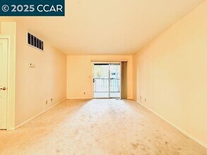 5425 Concord Blvd in Concord, CA - Building Photo - Building Photo