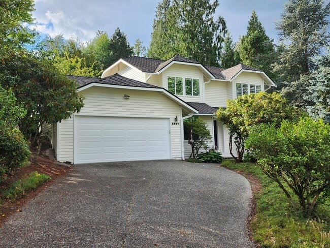 property at 4227 212th Ave NE