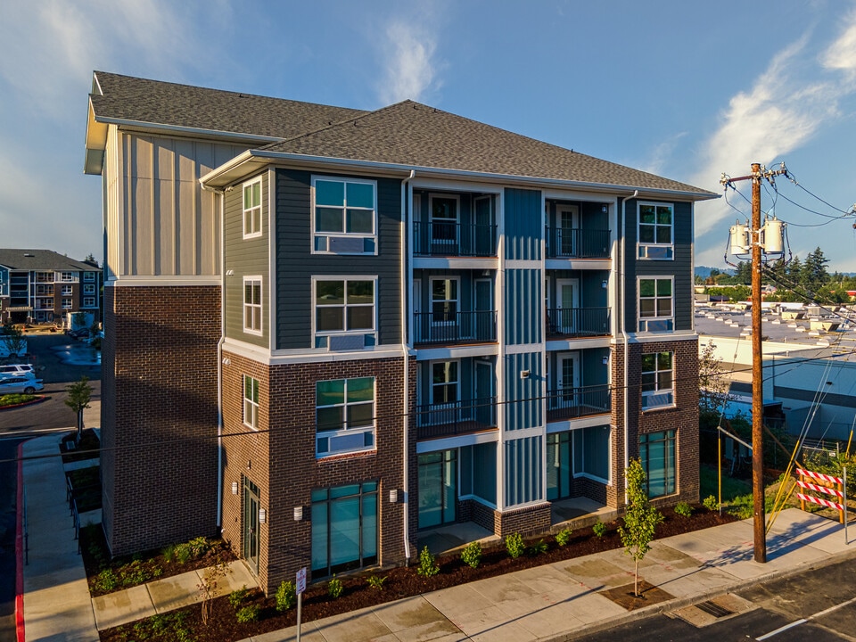 Rosewood Station in Happy Valley, OR - Foto de edificio