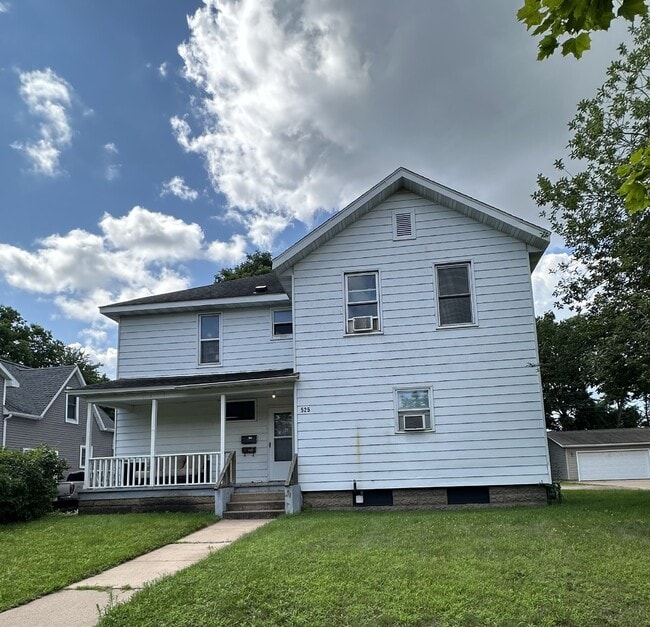 property at 525 Congress St