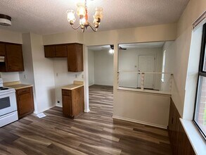 1506 N Nashville Ave in Russellville, AR - Building Photo - Building Photo