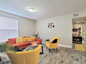 6025 Westgate Dr in Orlando, FL - Building Photo - Building Photo