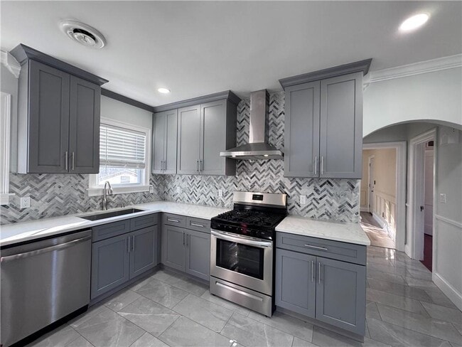 159 Ophelia St in Providence, RI - Building Photo - Building Photo