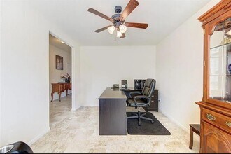 3310 Cabin Wood Way in Houston, TX - Building Photo - Building Photo