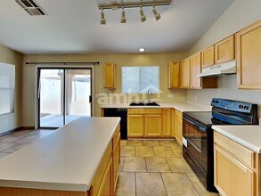 9117 W Hazelwood St in Phoenix, AZ - Building Photo - Building Photo
