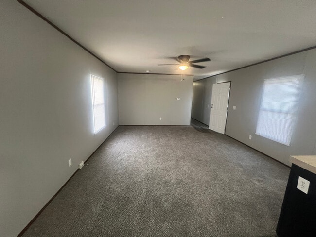 30 Locust St in Hopkinsville, KY - Foto de edificio - Building Photo