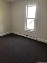 55 Beaver Brook Rd-Unit -3 in Danbury, CT - Building Photo - Building Photo