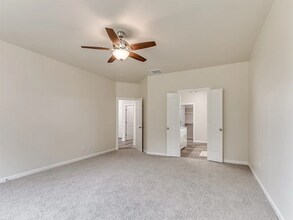5712 Arthur Rd in Shawnee, OK - Building Photo - Building Photo