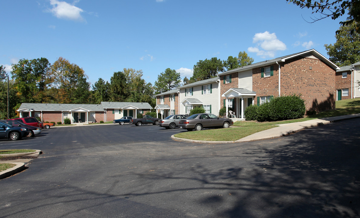 Oakley Square Apartments in Durham, NC - Building Photo