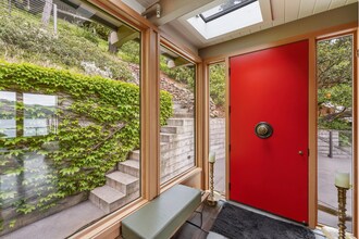 285 Bayview Ave in Belvedere, CA - Building Photo - Building Photo