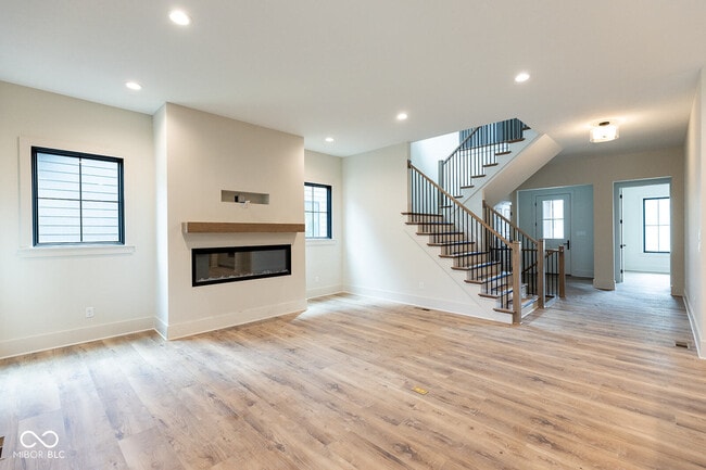 871 Rosemary Gdns in Carmel, IN - Building Photo - Building Photo