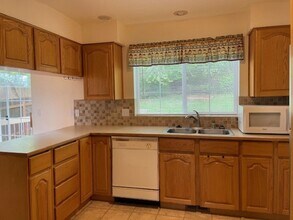 1412 Sweetbay Dr in Bellingham, WA - Building Photo - Building Photo