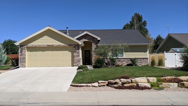property at 3216 Ravens Crest Dr