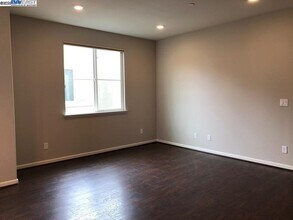 4740 Norris Canyon Rd in San Ramon, CA - Building Photo - Building Photo