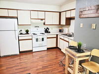 Highland Hills Apartments in Mankato, MN - Building Photo - Building Photo